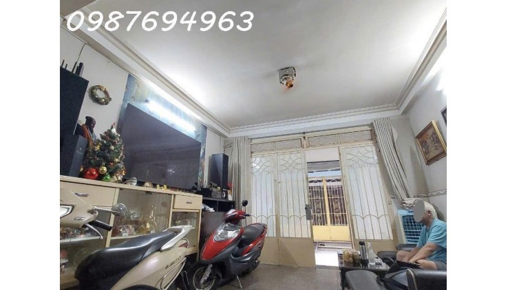 QUẬN 7, TRẦN XUÂN SOẠN - XE HƠI 7 CHỔ ĐỖ CỬA - NGANG 7.7M 3 TẦNG ĐÚC 5PN - HÀNG XÓM KDC HIMLAM - TRUNG SƠN - QU - NHỈNH 7T